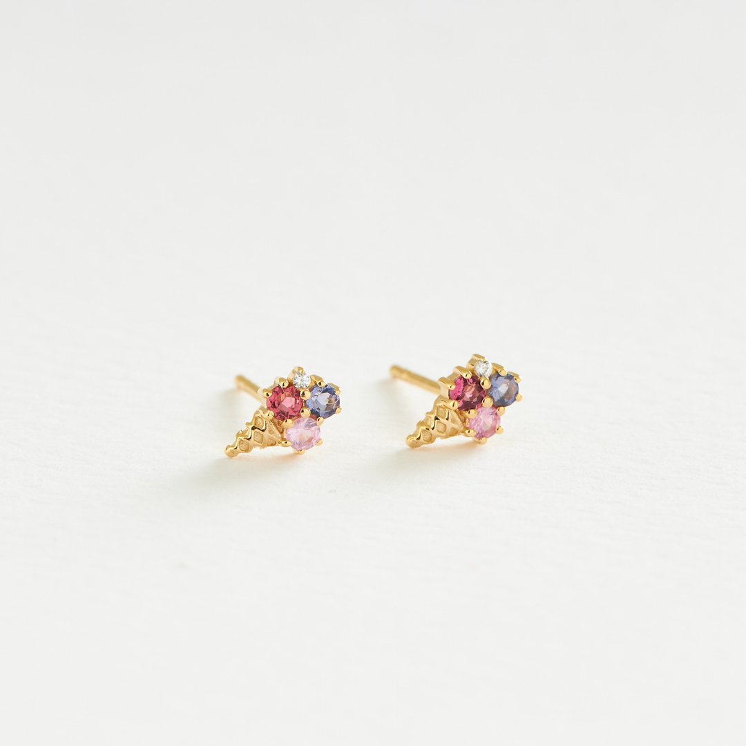 18k Gold Ice Cream Stud Earrings 18k 金耳環 雪花銀冰淇淋耳釘 寶石 - 耳环/耳夹 - 银 