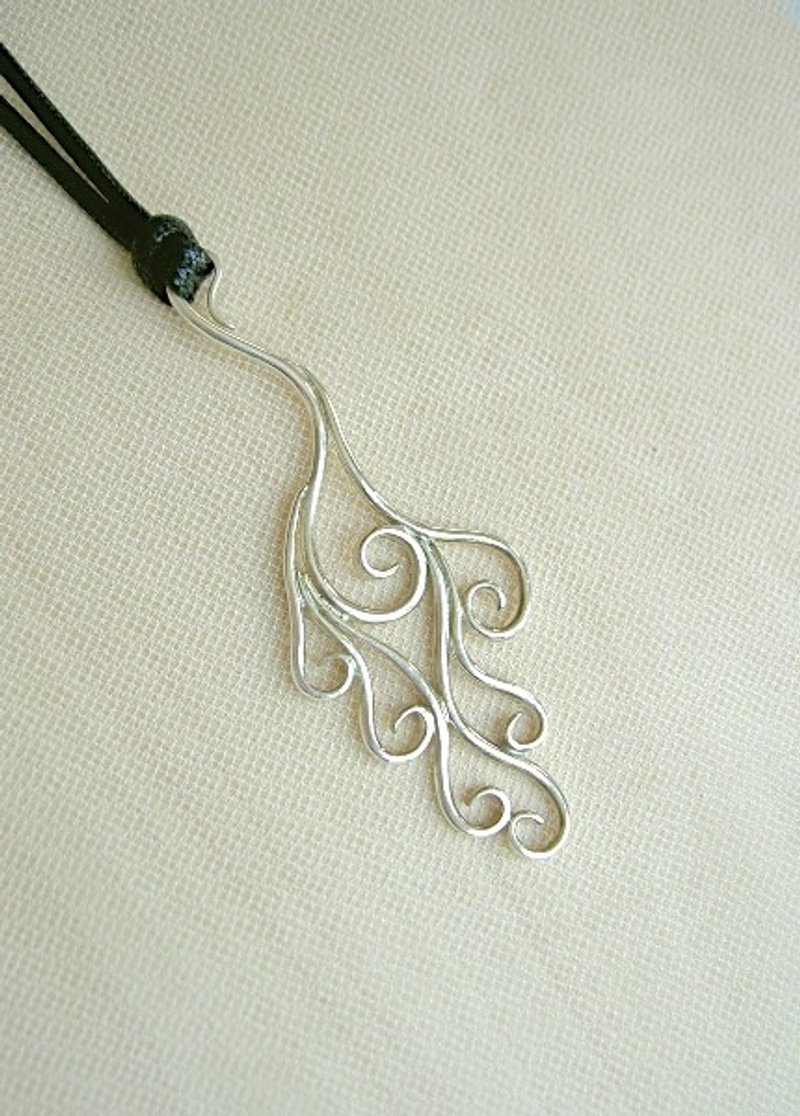 Bird-like necklace / L - 项链 - 银 银色