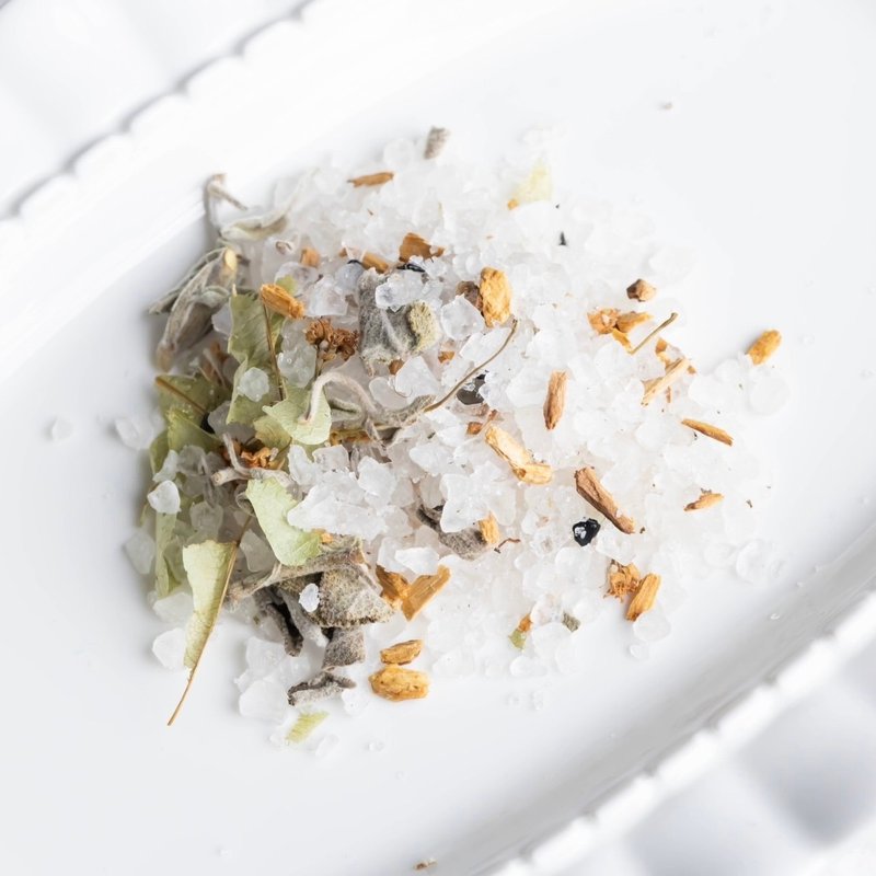 圣木净化海盐 50g - 香薰/精油/线香 - 精油 白色