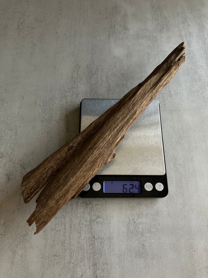 【重油款】野生达拉干沉香摆件-双尖(62.4g)SD42 - 香薰/精油/线香 - 木头 