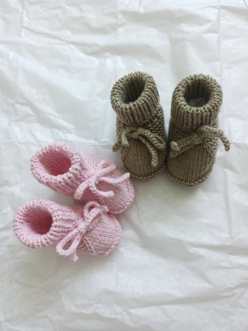 Booties for newborns. Knitted socks for the baby. Warm booties for girls. - 婴儿袜子 - 棉．麻 粉红色