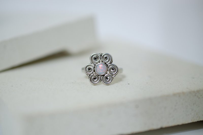 纯银缠绕蛋白石戒指 - 戒指 - 纯银 银色