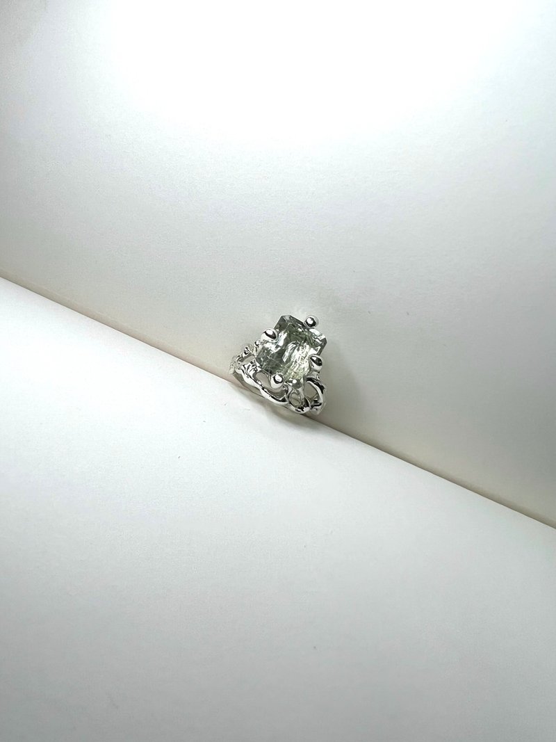Green Quartz 绿水晶 纯银爪镶 设计镂空纹路戒指 - 戒指 - 宝石 绿色