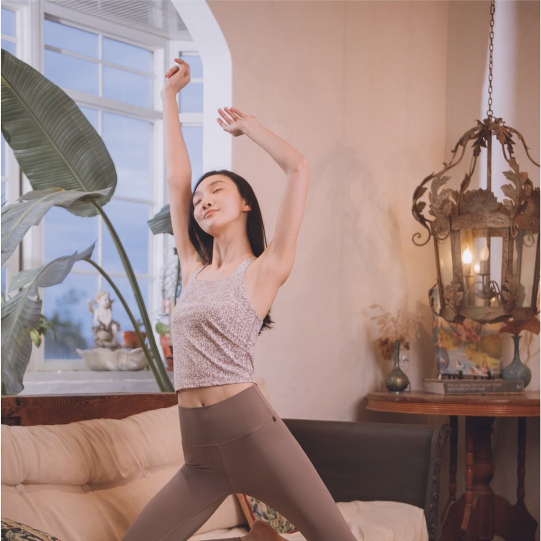 【MACACA】 :)快乐3D运动背心 - AIE1064 浅棕 - 女装运动衣 - 尼龙 咖啡色