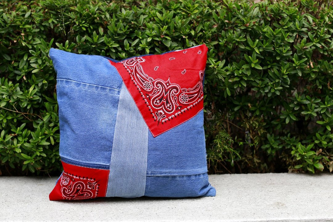 牛仔布cushion - 枕头/抱枕 - 棉 