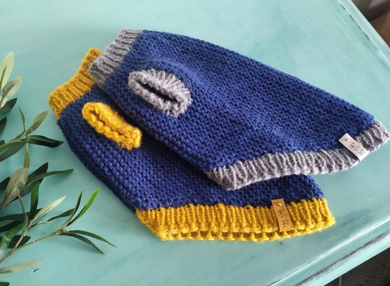 Dog sweater/ Dog clothes/ Knitted sweater - 衣/帽 - 其他材质 蓝色