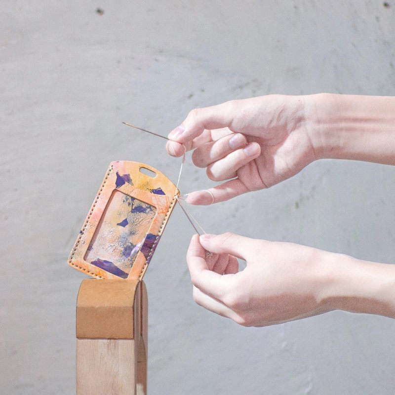 ◆蜡染微笑证件套◆ 人手蜡染独特彩虹色彩 ◆ 伴侣男女朋友老婆老公纪念日礼物 ◆ The Lederer x Jelly Mellow BSP033_JM - 皮件 - 真皮 