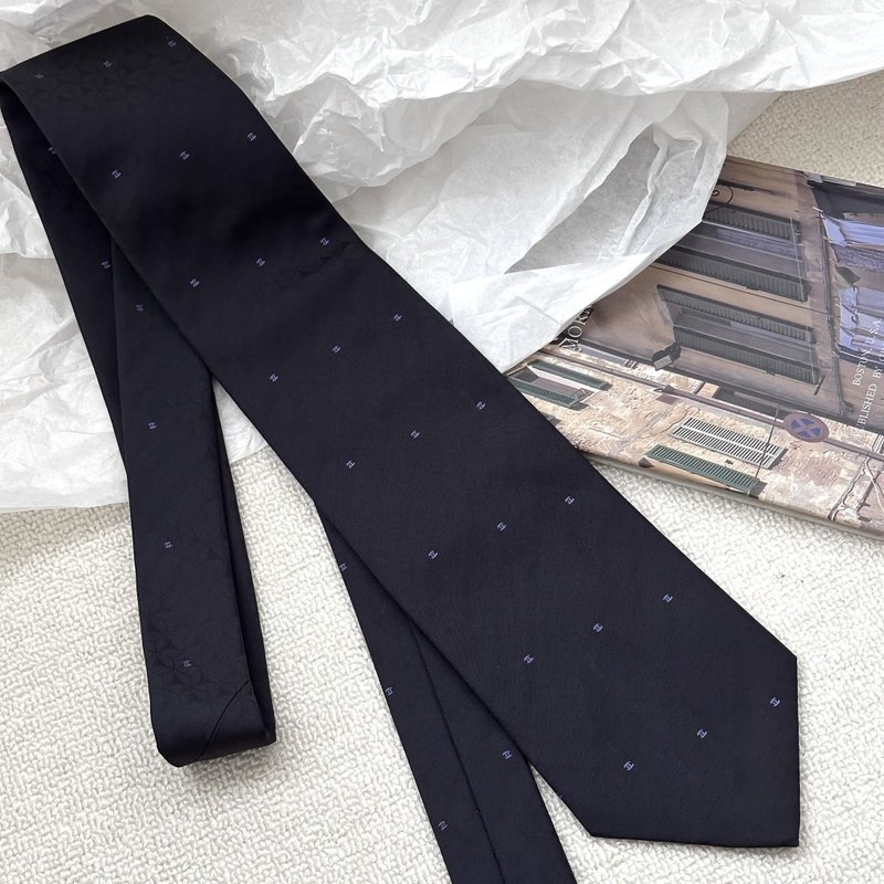 CHANEL 香奈儿 经典 CC Monogram 丝质领带 - 丝巾 - 丝．绢 黑色