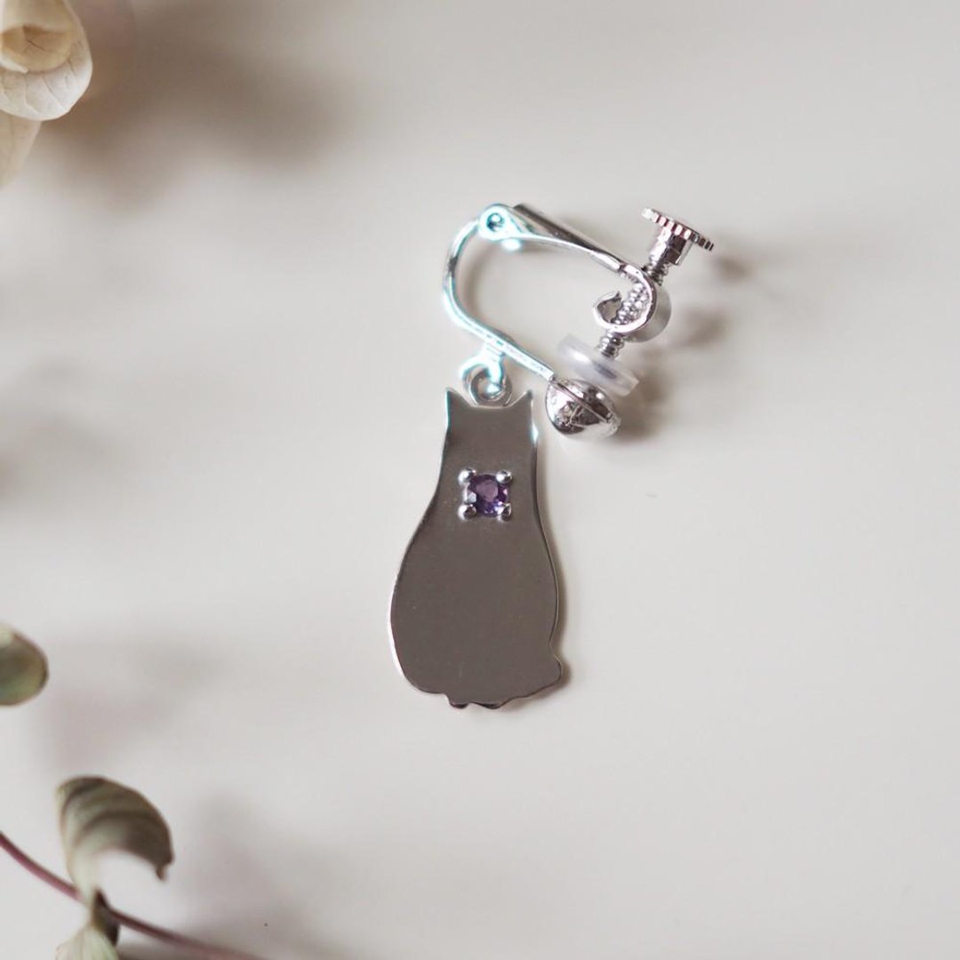One Ear Cat Silhouette Clip-On(Egyptian Sitting Cat) Blue Moonstone, Blue Topaz, Amethyst, Peridot - 耳环/耳夹 - 宝石 