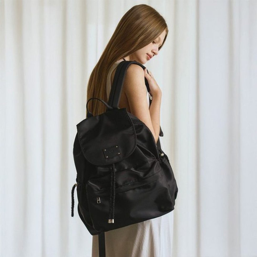 韓國製 MUR Fluffy String Backpack 背包(recycle nylon black) - 侧背包/斜挎包 - 环保材料 