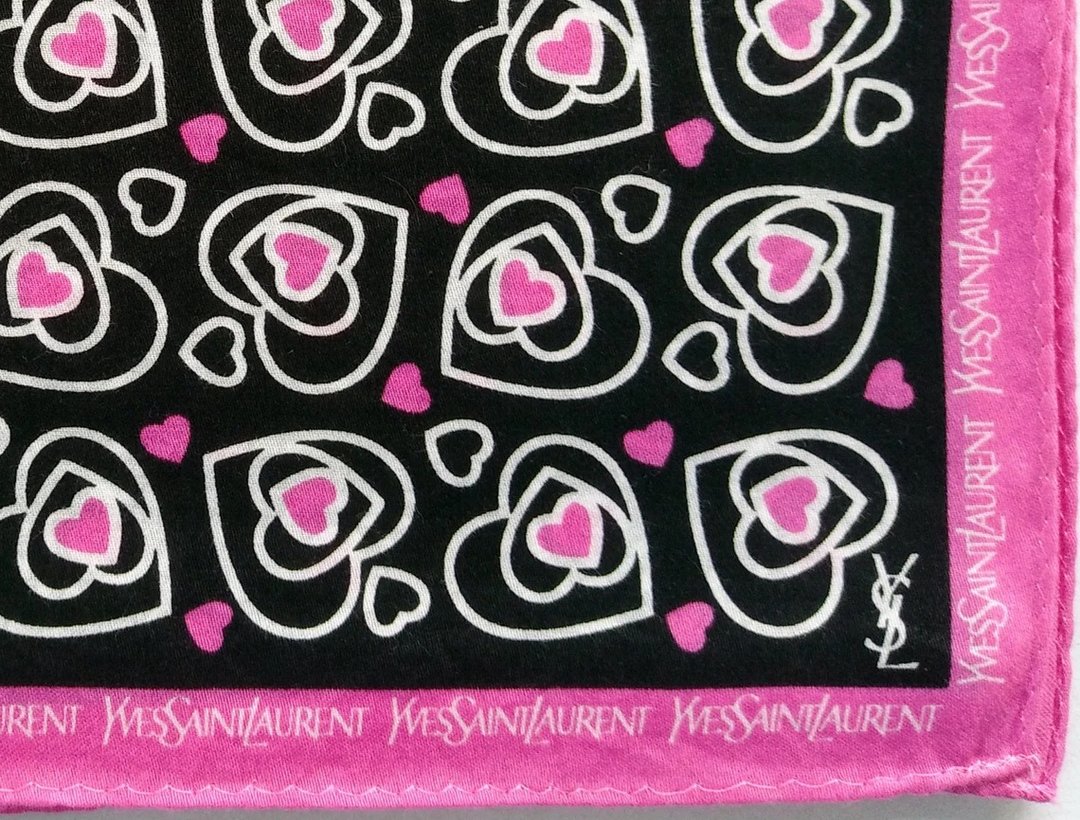 Yves Saint Laurent 古董手帕 爱心图案 20 x 20 英寸 - 丝巾 - 棉 粉红色