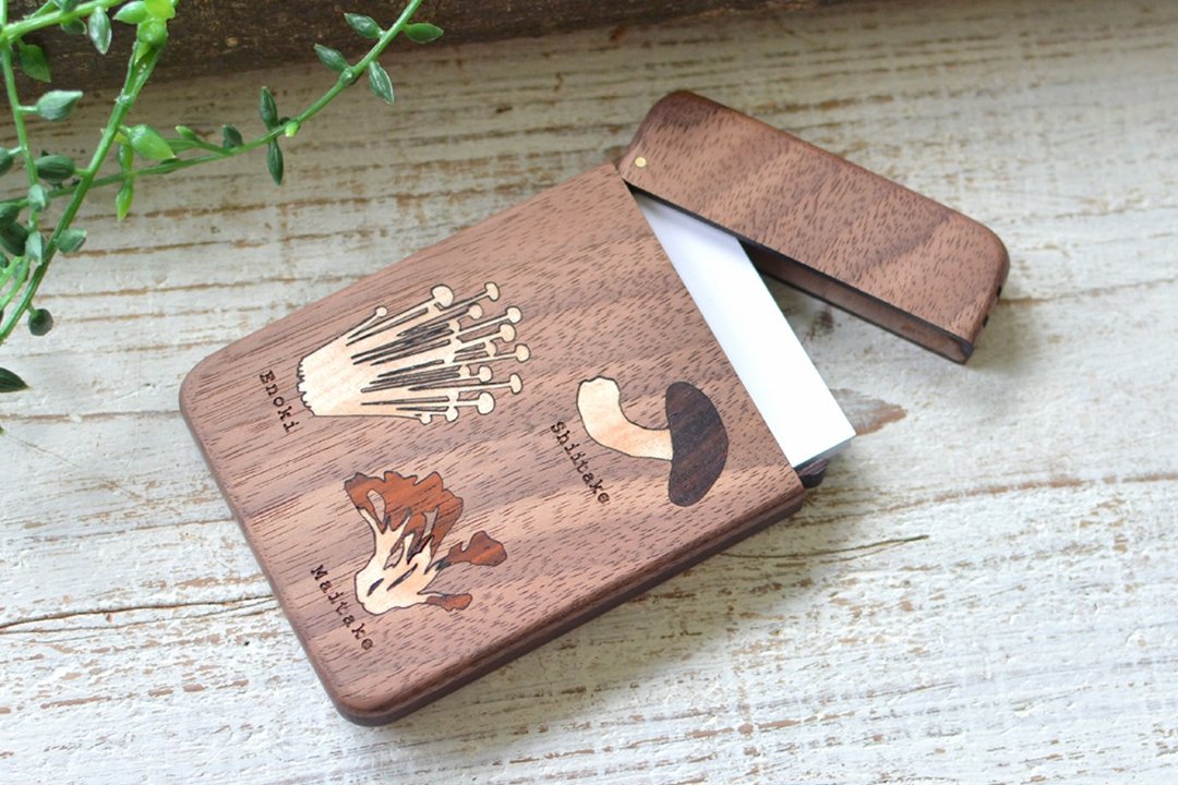 Wooden business card holder / walnut /mushroom - 名片夹/名片盒 - 木头 咖啡色