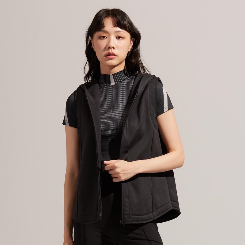 REBOOT动能-防水透湿剪边连帽背心-乌黑 - 女装背心 - 聚酯纤维 黑色