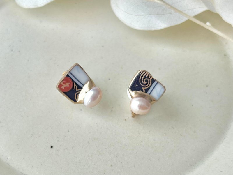有田烧 金继 螺旋耳夹式耳环 日式图纹 淡水珍珠 天然石 传统工艺 No.187 - 耳环/耳夹 - 陶 蓝色