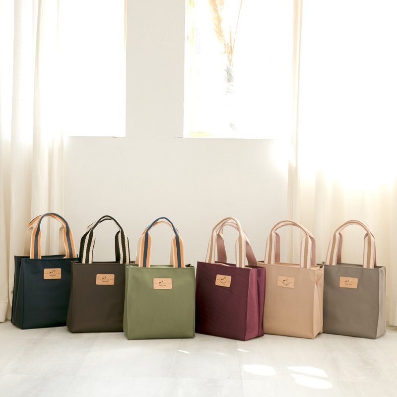 【单色C大调-小方包 】台湾制造轻便外出防水便当袋/外出袋 - 手提包/手提袋 - 防水材质 