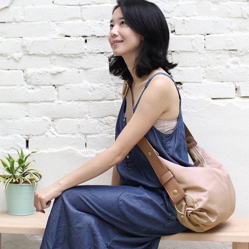 小弯月手提肩背包(长短背带可换)-米色_198016 - 侧背包/斜挎包 - 防水材质 粉红色