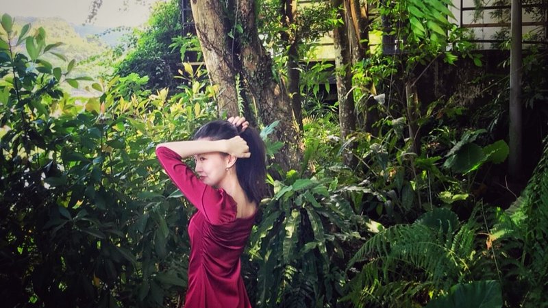 五折换季【 Violet 傲慢与优雅 - 排扣五分袖洋装 】-时尚酒红 - 洋装/连衣裙 - 聚酯纤维 红色