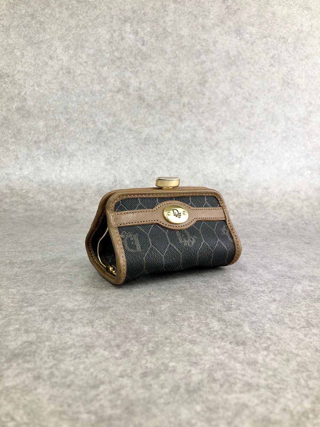 【日本直送 名牌中古包】Christian Dior 缇花 PVC 经典蜂巢零钱包 焦糖色 - 零钱包 - 防水材质 咖啡色