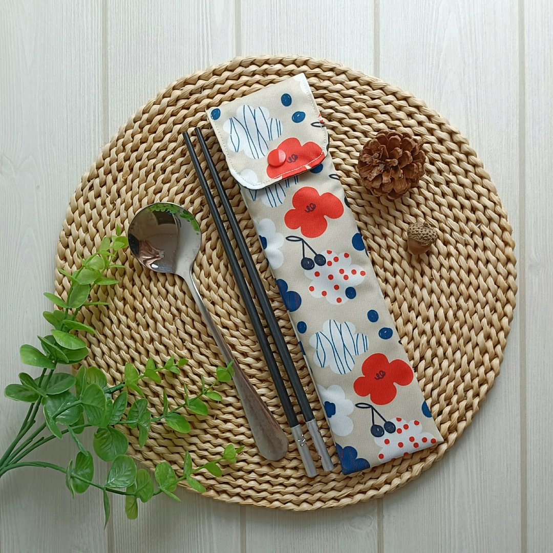 【防水餐具袋】可爱红花 / 盥洗袋 - 餐刀/叉/匙组合 - 棉 白色