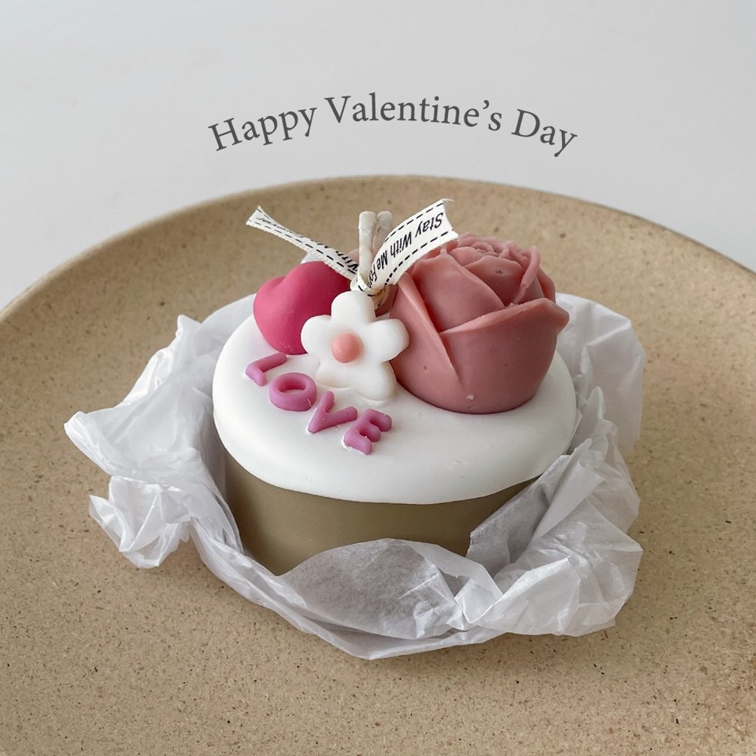 Valentine's Day! 爱心玫瑰奶油蛋糕 香氛蜡烛 情人节礼物 - 蜡烛/烛台 - 蜡 粉红色