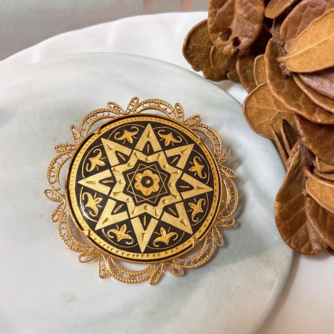 【西洋古董饰品】西班牙 大马士革24K工艺 图腾掐丝  胸针 胸章 - 胸针 - 贵金属 金色