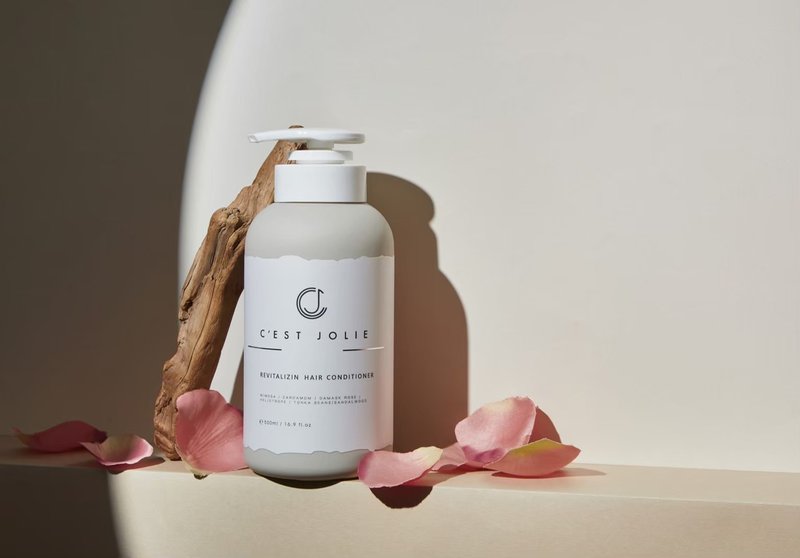 滋养护发素 REVITALIZING CONDITIONER - 润发用品 - 其他材质 白色