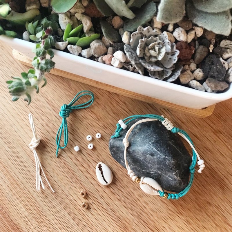 /DIY包/ Cherishing 宝贝手链-蓝白 毕业 生日 - 金工/饰品 - 其他材质 白色