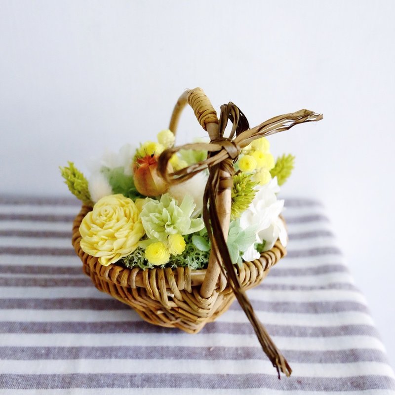 还是向往天堂 - 不凋干燥小花篮 母亲节限定款 - Preserved & dried flower basket - 植栽/盆栽 - 植物．花 多色