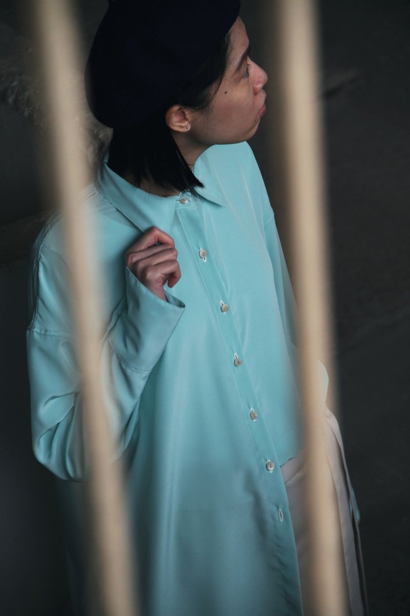 轻柔 shelly shirt - 湖水蓝 - 女装衬衫 - 聚酯纤维 蓝色