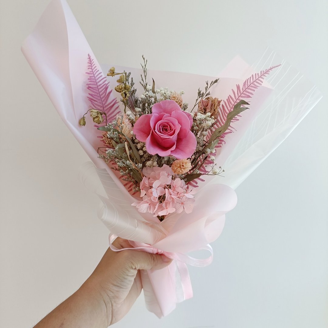 守护妳玫瑰永生干燥花束 情人节结婚求婚告白捧花生日毕业礼物七 - 干燥花/捧花 - 植物．花 多色