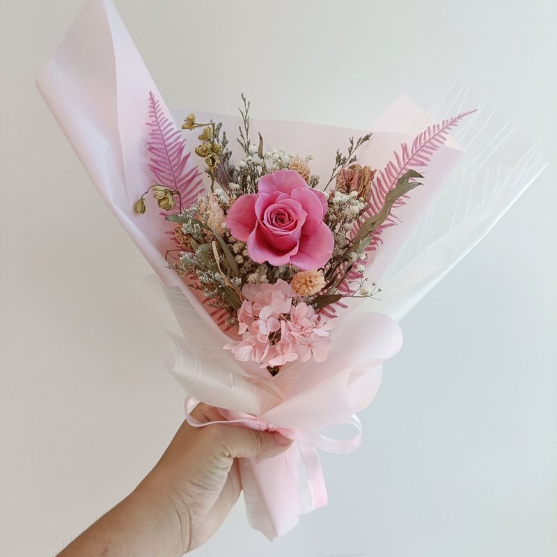 守护妳玫瑰永生干燥花束 情人节结婚求婚告白捧花生日毕业礼物七 - 干燥花/捧花 - 植物．花 多色