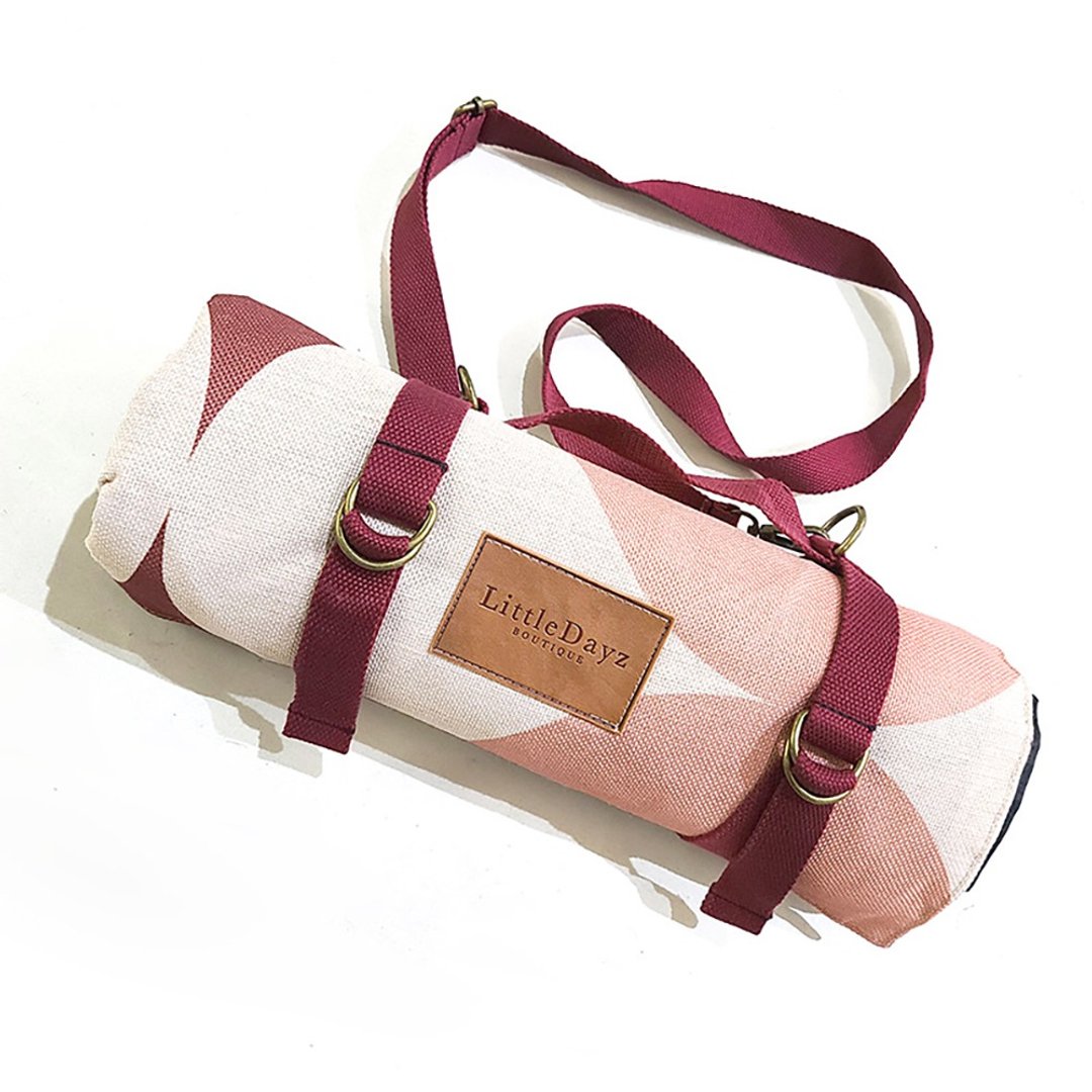 LittleDayz Boutique / 樱花帆布地垫 / 145*195cm 4-6人用 - 露营用品 - 防水材质 粉红色