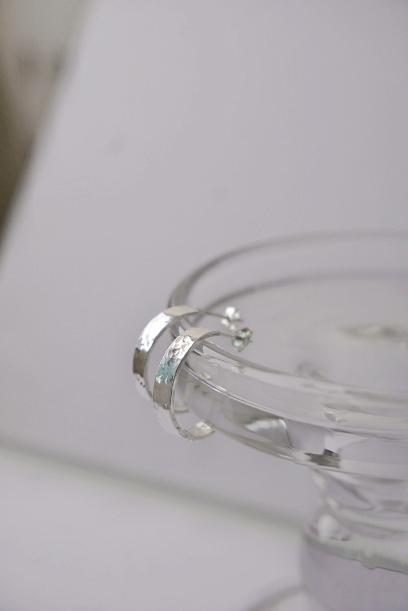 水波纹开口耳圈 SV925 简约日常 防过敏 男耳环 - 耳环/耳夹 - 纯银 透明