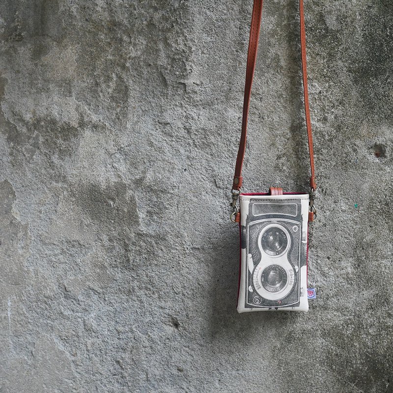 手机包Cellphone Case - 牡丹相机 - 侧背包/斜挎包 - 棉．麻 