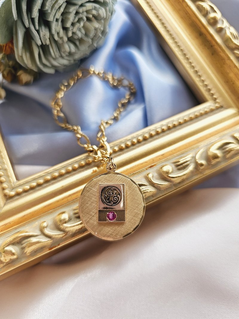 圆牌书写英文徽章红宝石包金手链/vintage美国西洋古董饰品 - 手链/手环 - 贵金属 