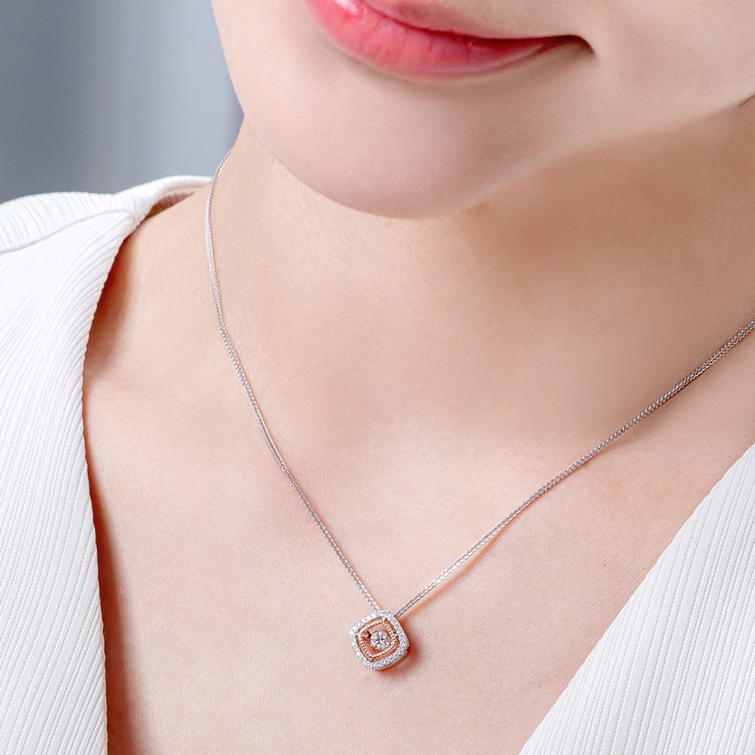 新品 京华钻石 跳舞钻石 18K 双色 共 0.24 克拉 钻石项链 光熠系列 - 项链 - 钻石 