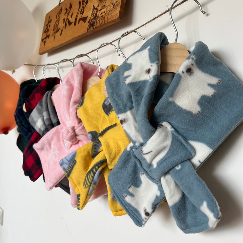 厚磅极暖手作脖围。怪手黄.北鼻熊 - 围巾/披肩 - 其他人造纤维 多色