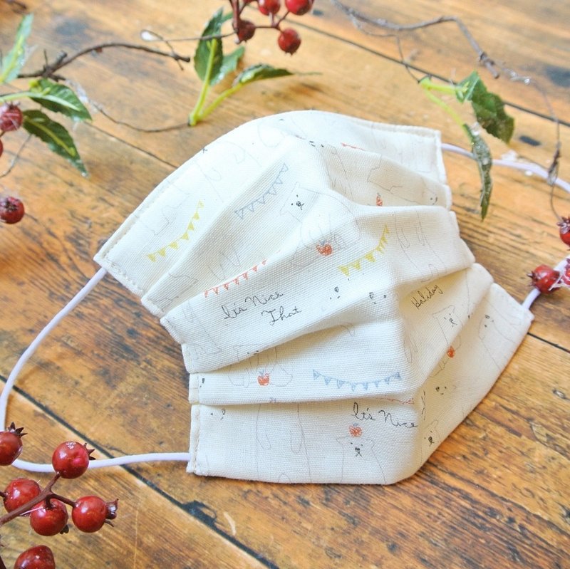 可洗涤、舒适且可爱的手工立体口罩 Bear × Flag Off-white 白熊 - 口罩 - 棉．麻 白色