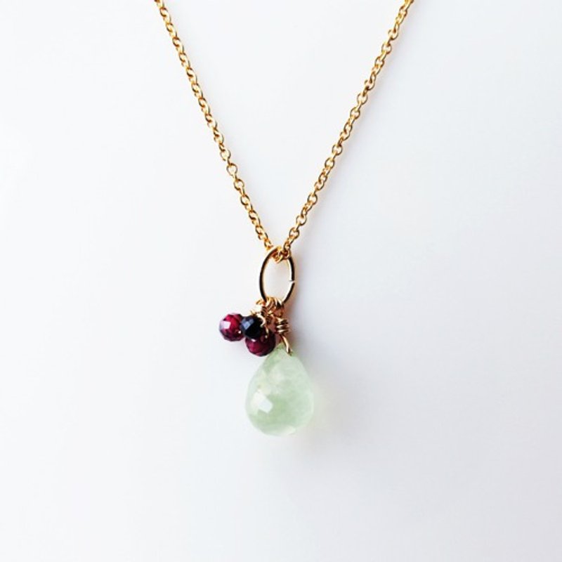 Briolette drop prehnite and garnet onyx 45cm necklace Paolina - 项链 - 宝石 多色