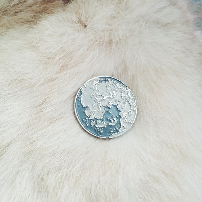 #06 月球 别针/胸针/扣针 - 胸针 - 其他金属 白色