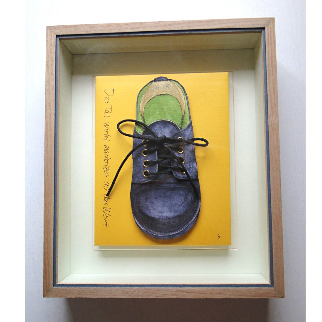 Original picture of shoes - 海报/装饰画/版画 - 纸 黄色