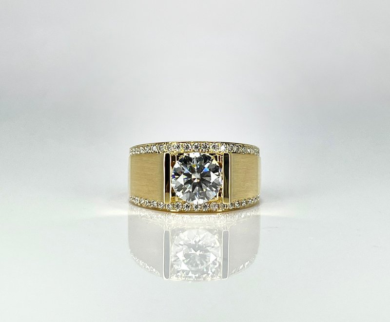 莫桑钻 |  金典钻石男戒  | 台中门市 |  可升级K金白金真钻 - 戒指 - 纯银 