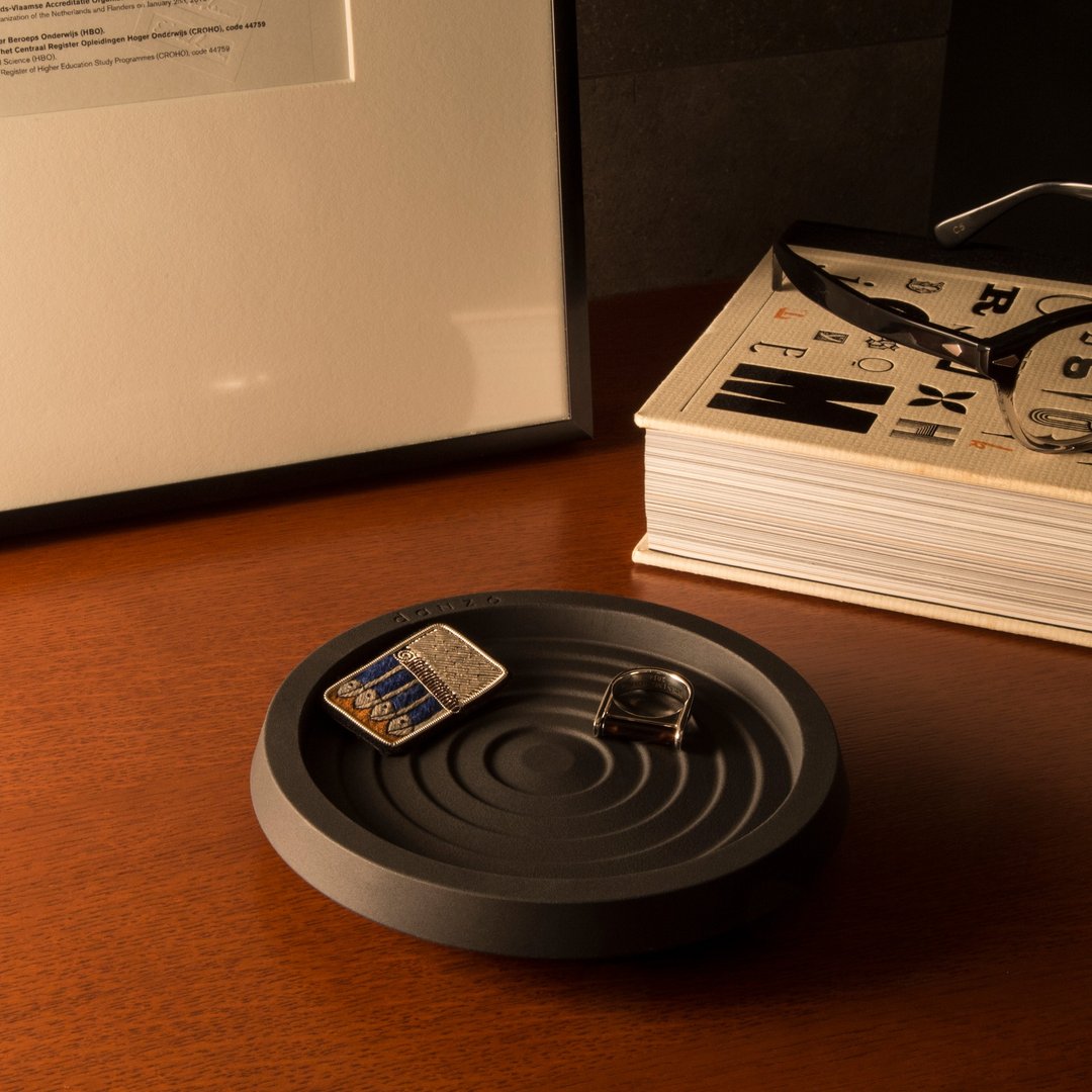 Tealight 147 双面收纳台－消光熔岩黑 - 其他 - 其他金属 黑色