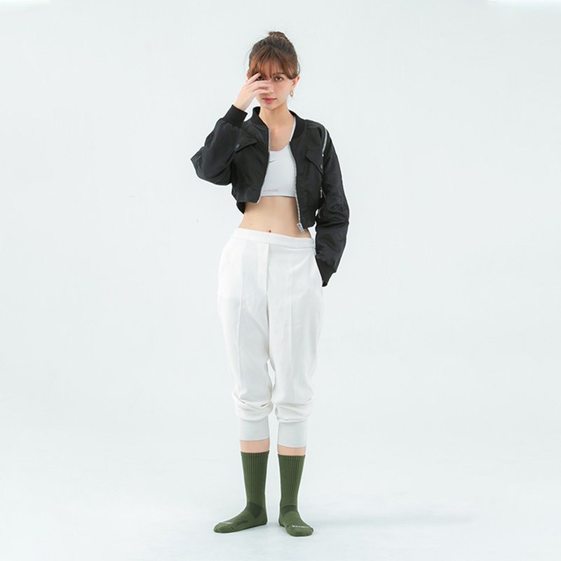 【FOOTER】极简素色主义者袜-军绿(女袜/M) - 袜子 - 棉．麻 绿色