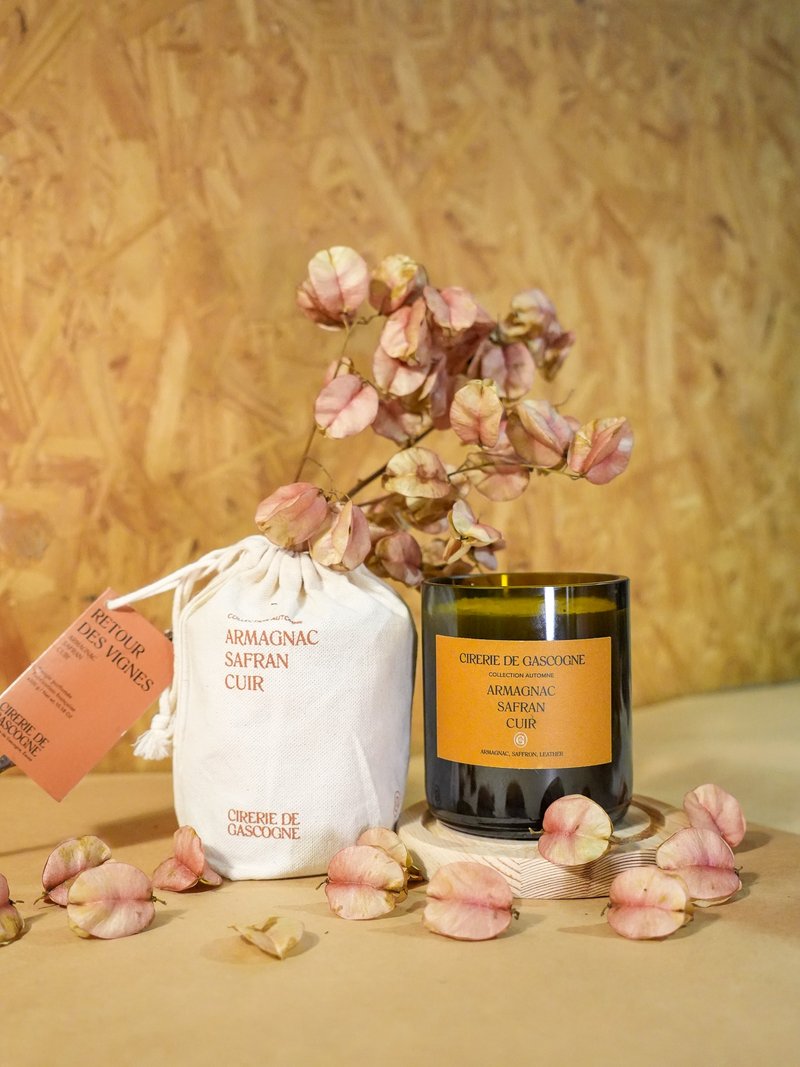 法国Cirerie de Gascogne红酒瓶香氛蜡烛 – 雅马邑x番红花x皮革 - 蜡烛/烛台 - 纸 咖啡色