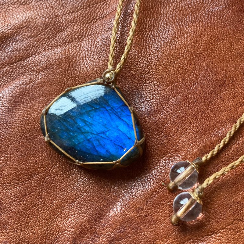 -Bare skin- 拉长石编织项链 - 项链 - 宝石 蓝色