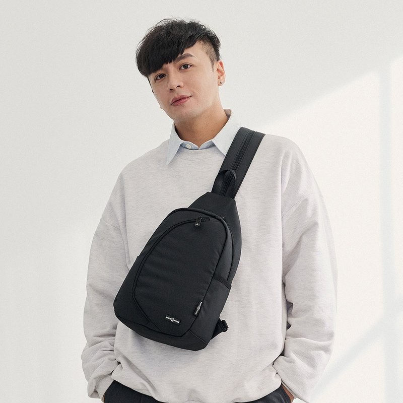 MANDE RHODE - 雾面单肩后背两用包 - A5897-1K - 侧背包/斜挎包 - 聚酯纤维 黑色