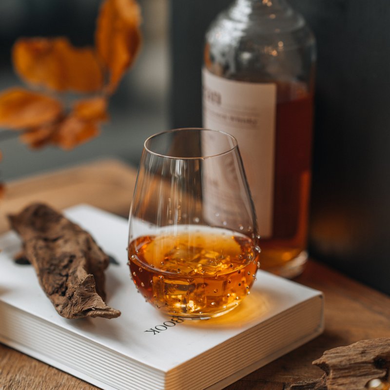 【GRANDI】天秤座平底杯 会呼吸的威士忌杯 施华洛世奇水钻酒杯 - 酒杯/酒器 - 玻璃 