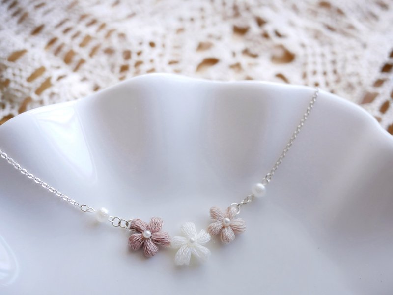 鈎织 大地色 小珍珠颈链 14k镀金 - 项链 - 绣线 咖啡色