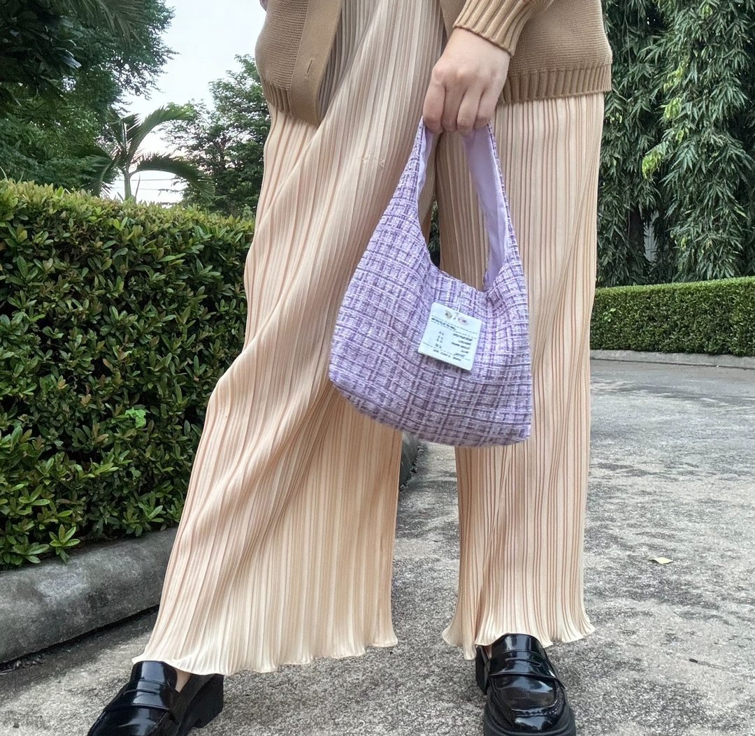Wyllabrand Mini croissant 帆布包 蜂蜜薰衣草色 - 手提包/手提袋 - 其他材质 紫色